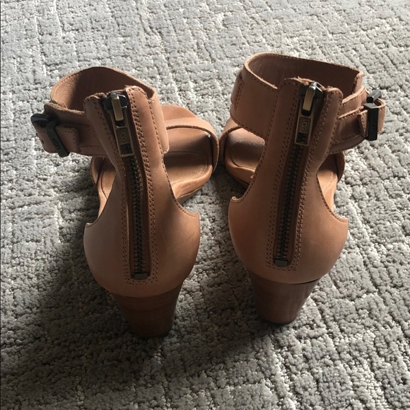 UGG sandals - Picture 4 of 5